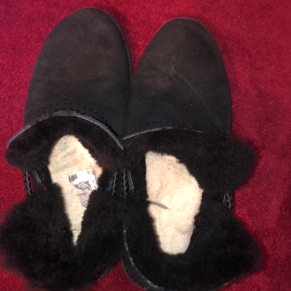 UGG BLACK ANKLE BOOTS SIZE 8